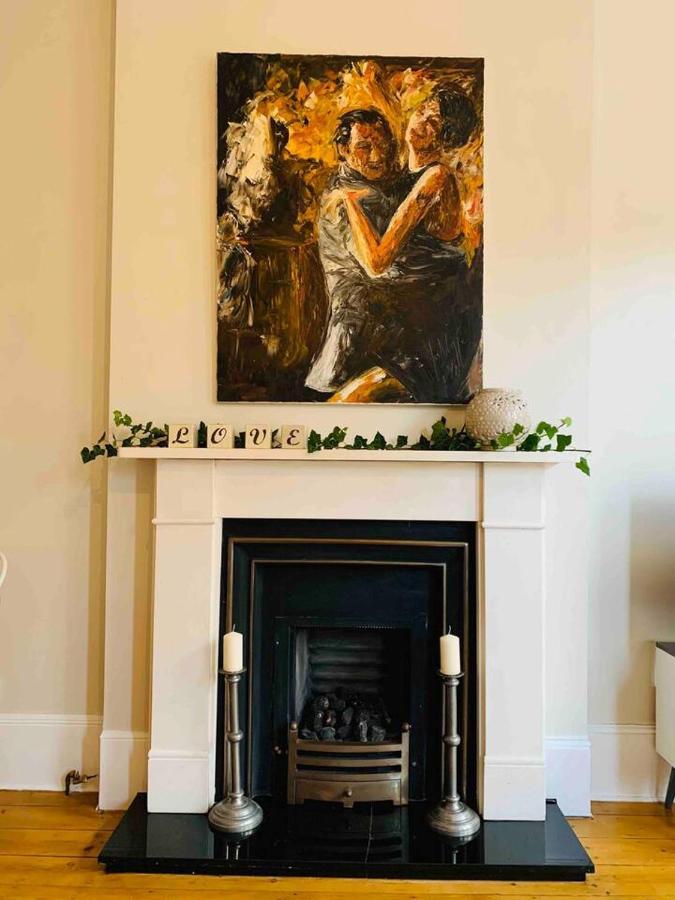 Luxury Fulham Flat With 5* Touches Nr River Thames Лондон Екстериор снимка